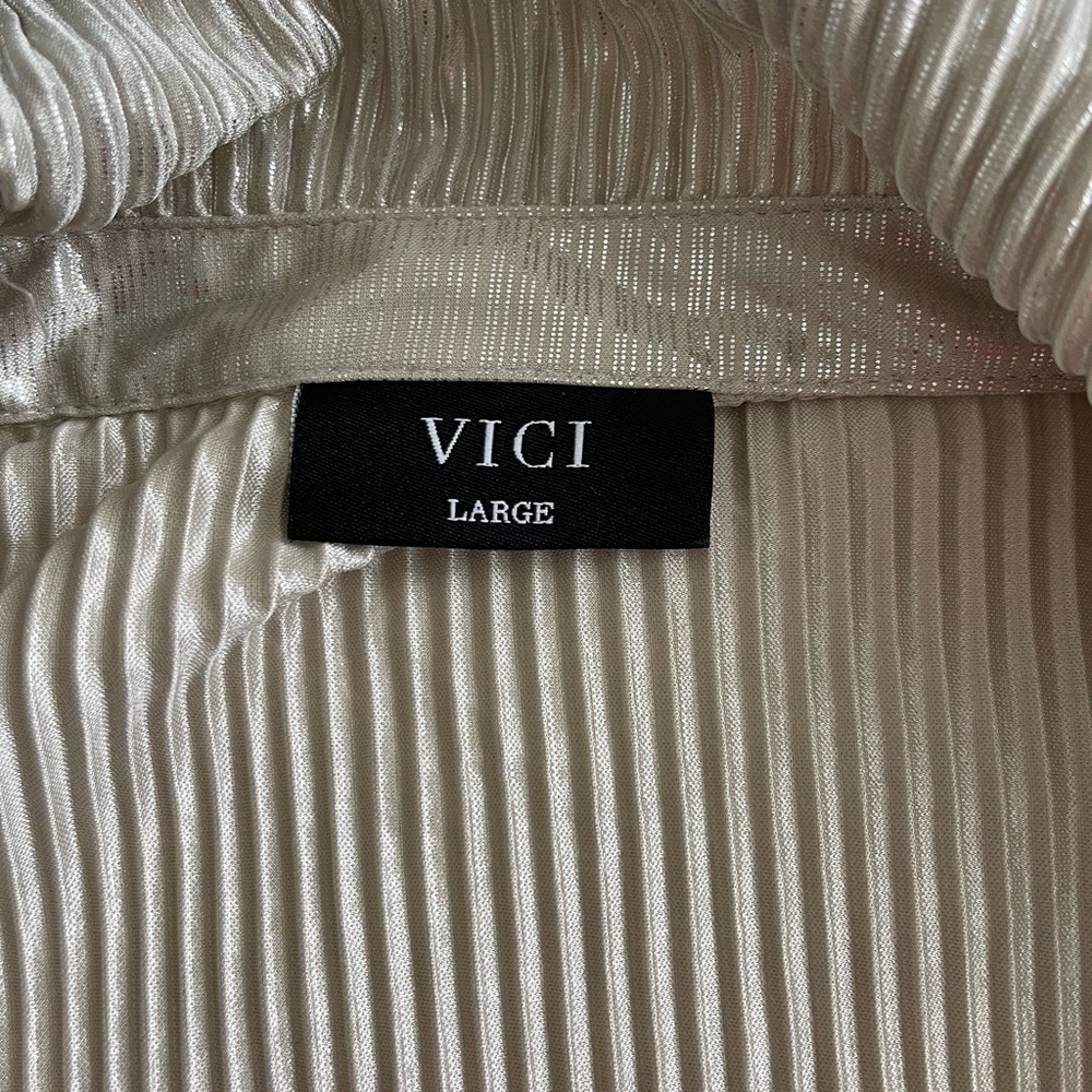 VICI Top - Picture 5 of 5